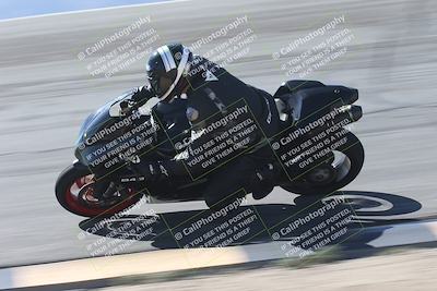 media/Oct-13-2025-Moto Forza (Mon) [[a66d839500]]/3-B Group/Session 2 (Bowl)/